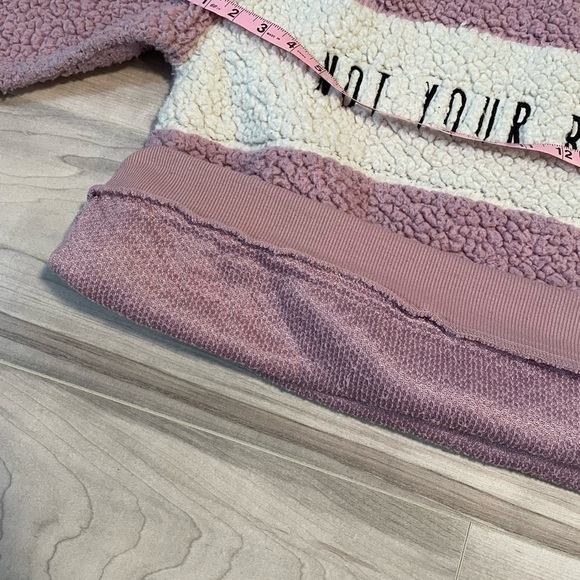 AMP “Not Your Babe” Pink/Purple & White Oversized Fuzzy Sherpa Sweatshirt XS - Picture 13 of 16